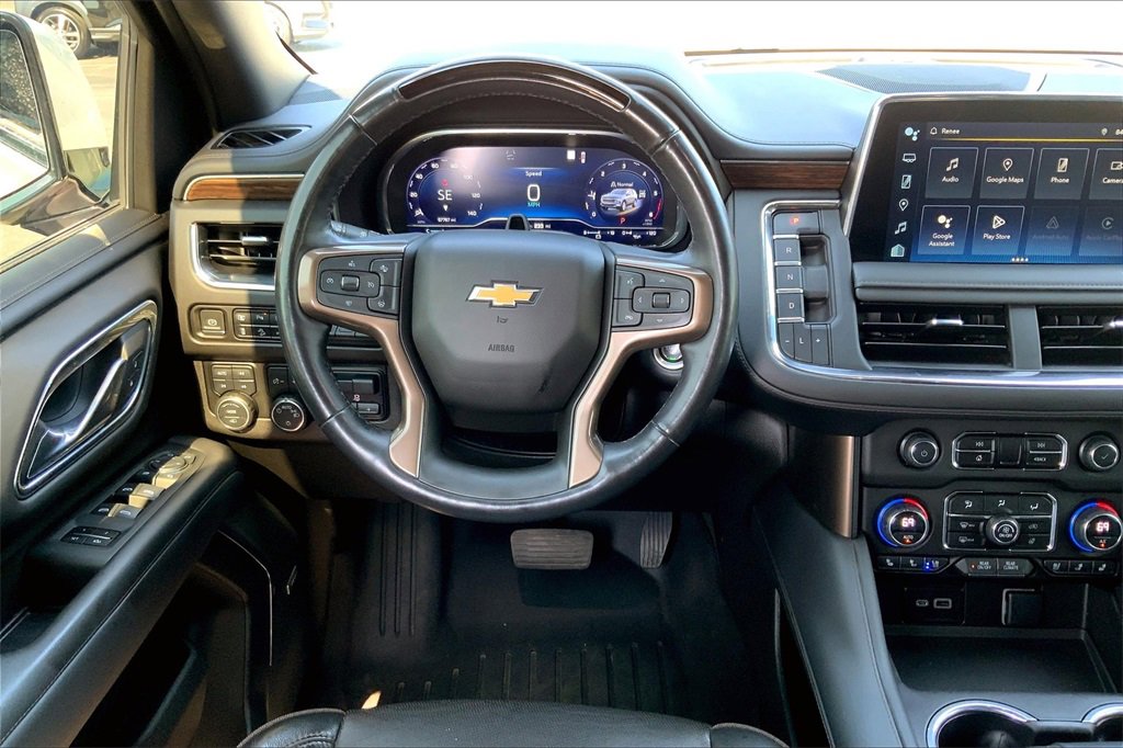 2023 Chevrolet Suburban High Country photo 5