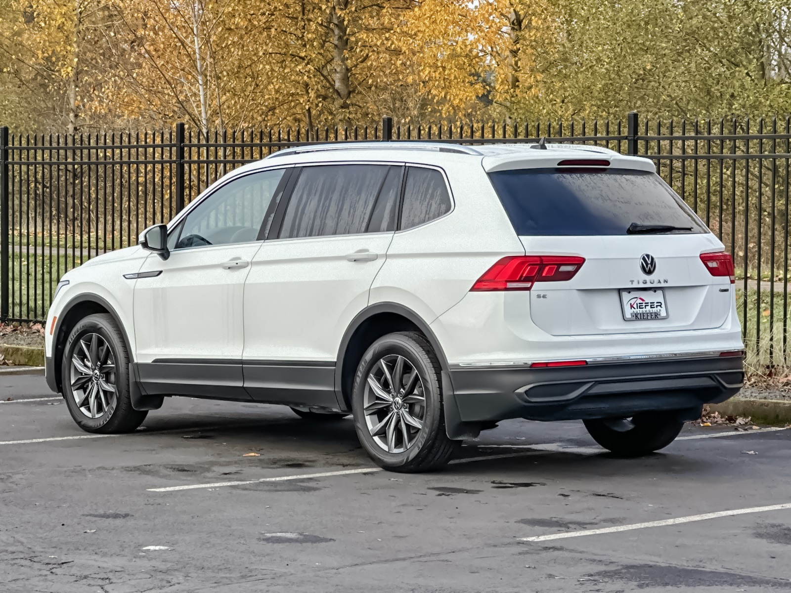 2022 Volkswagen Tiguan SE photo 4