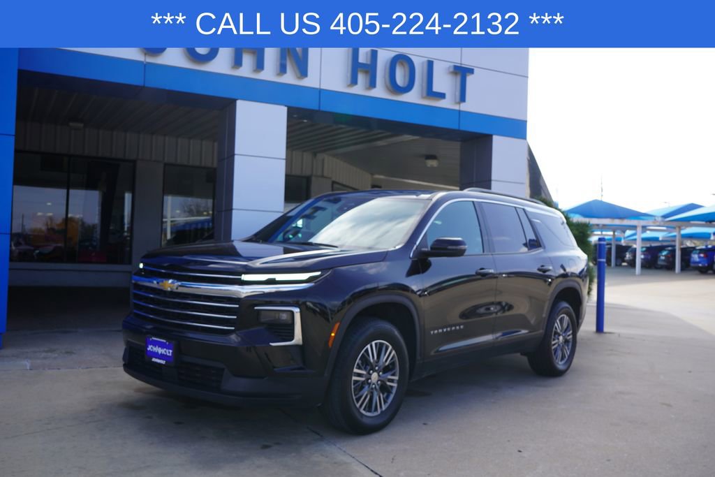 2025 Chevrolet Traverse LT's photo