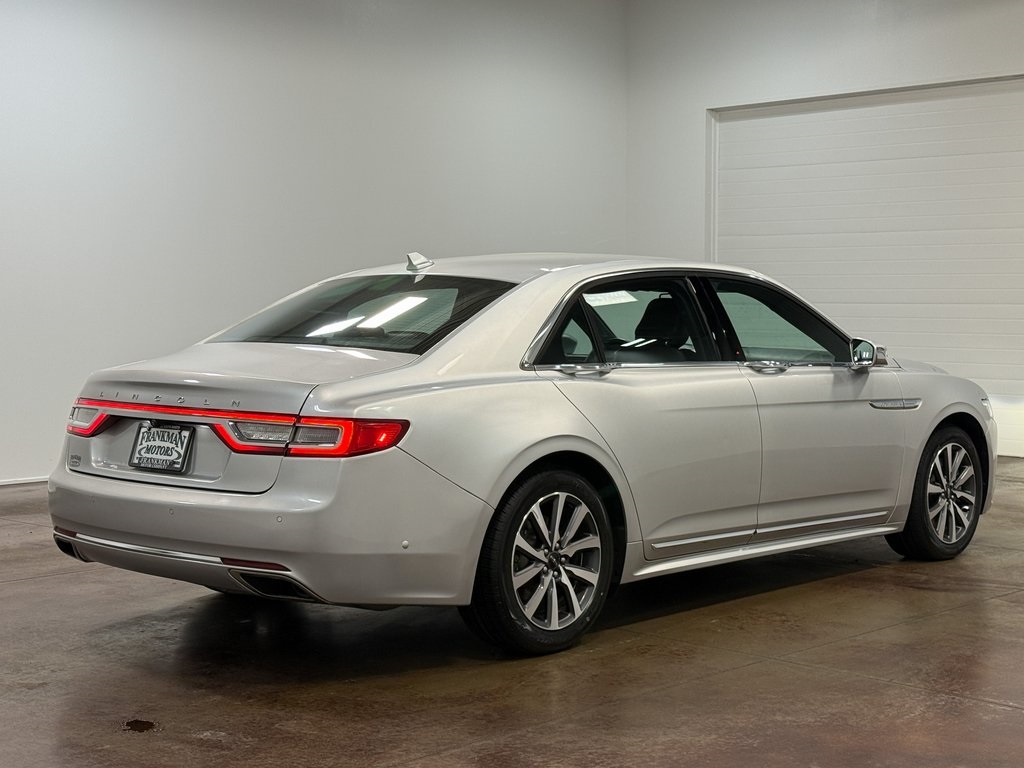2019 Lincoln Continental Standard photo 3