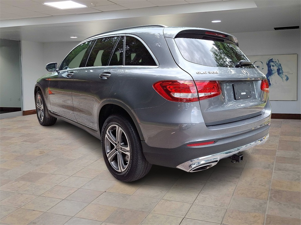 2019 Mercedes Benz GLC 300 4MATIC photo 4