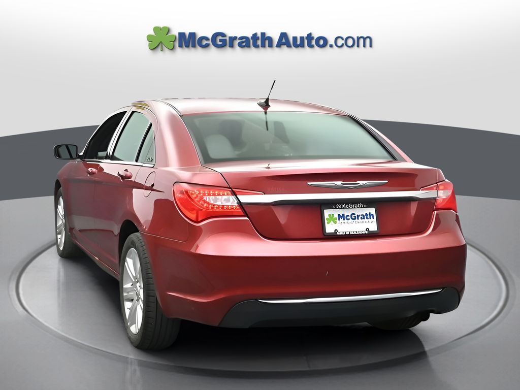 2012 Chrysler 200 Touring photo 9