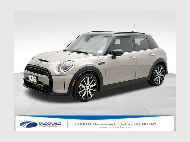 2022 MINI Hardtop 4 Door S's photo