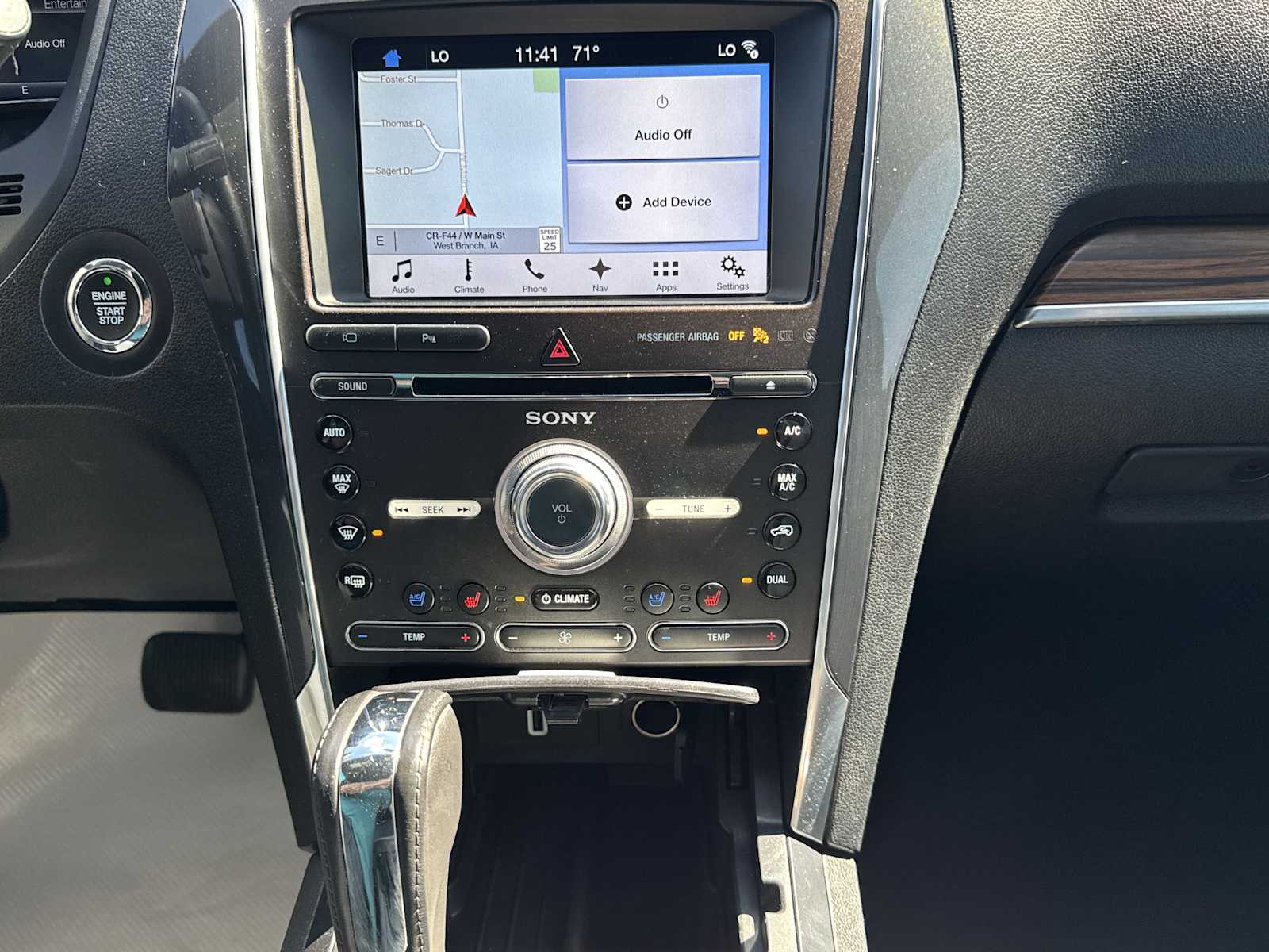 2017 Ford Explorer Limited photo 25