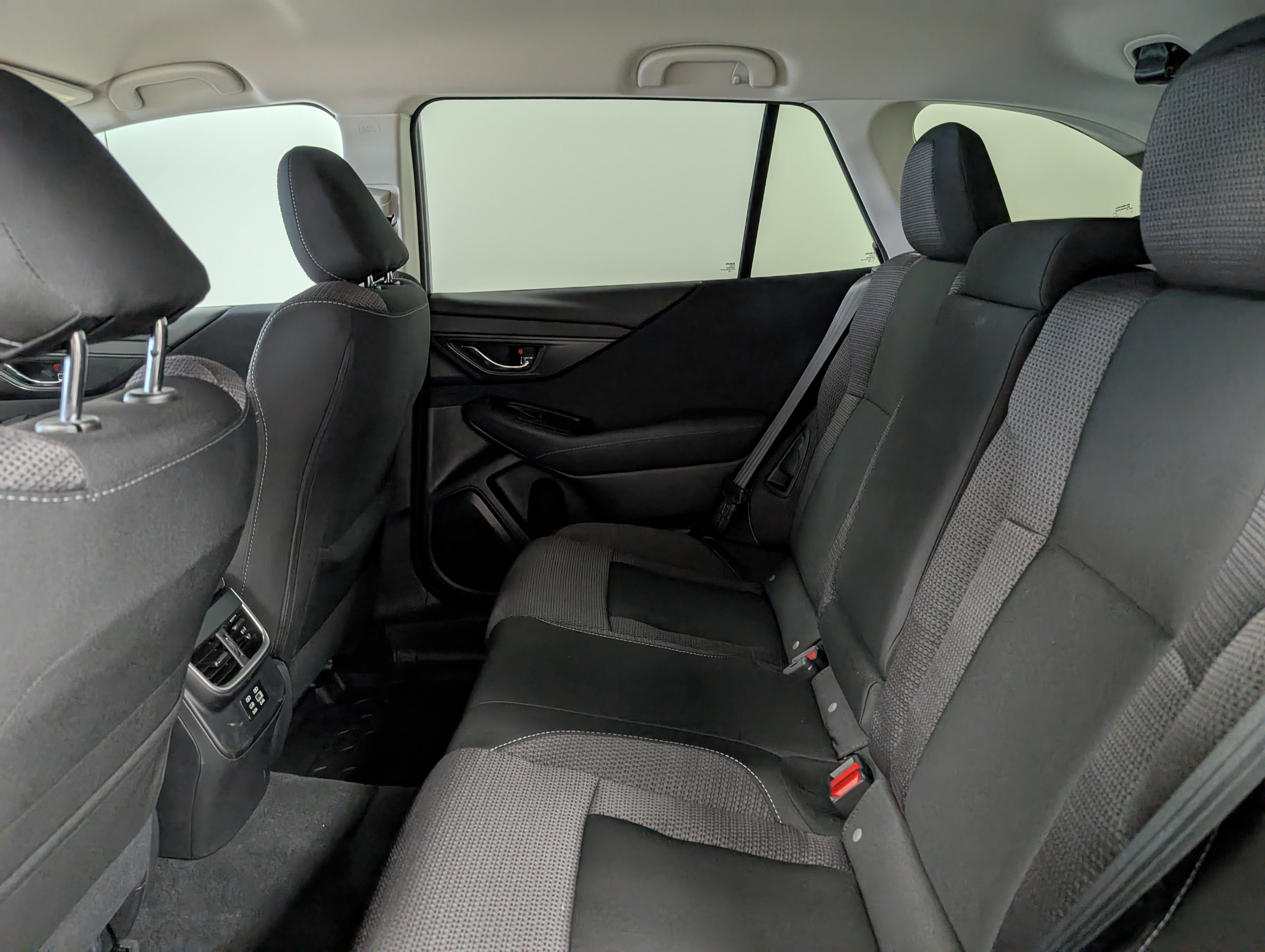 2025 Subaru Outback Premium photo 2