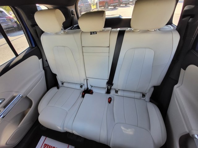2025 Mercedes Benz GLB 250 photo 14