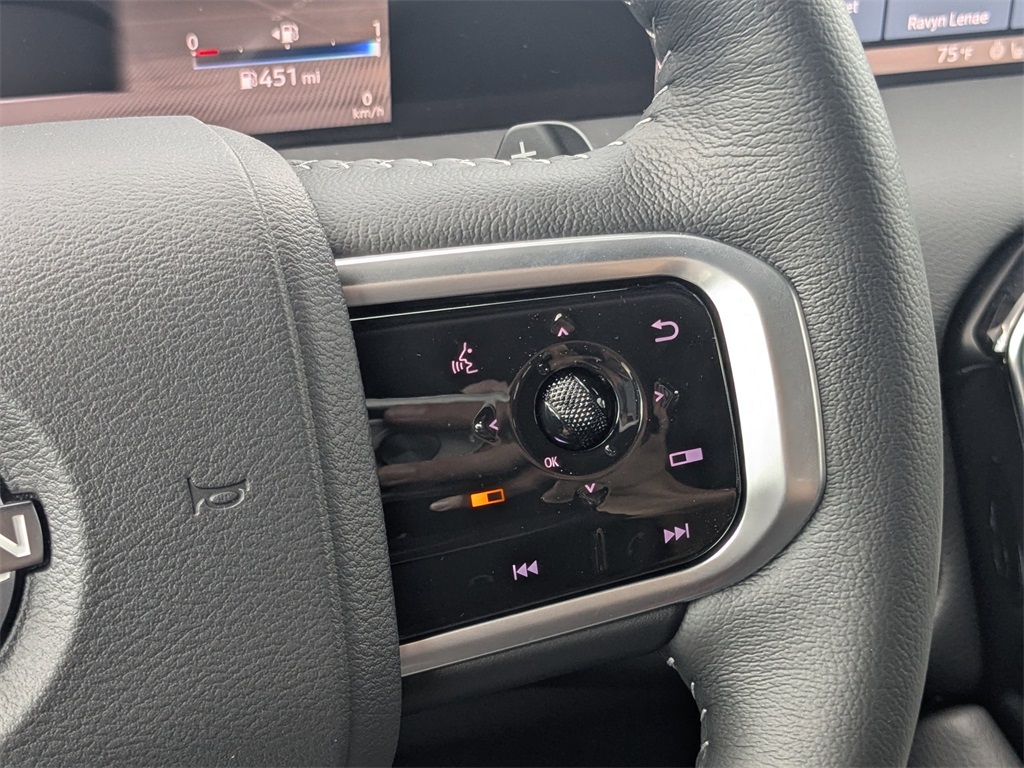 2026 Nissan Armada SL photo 24