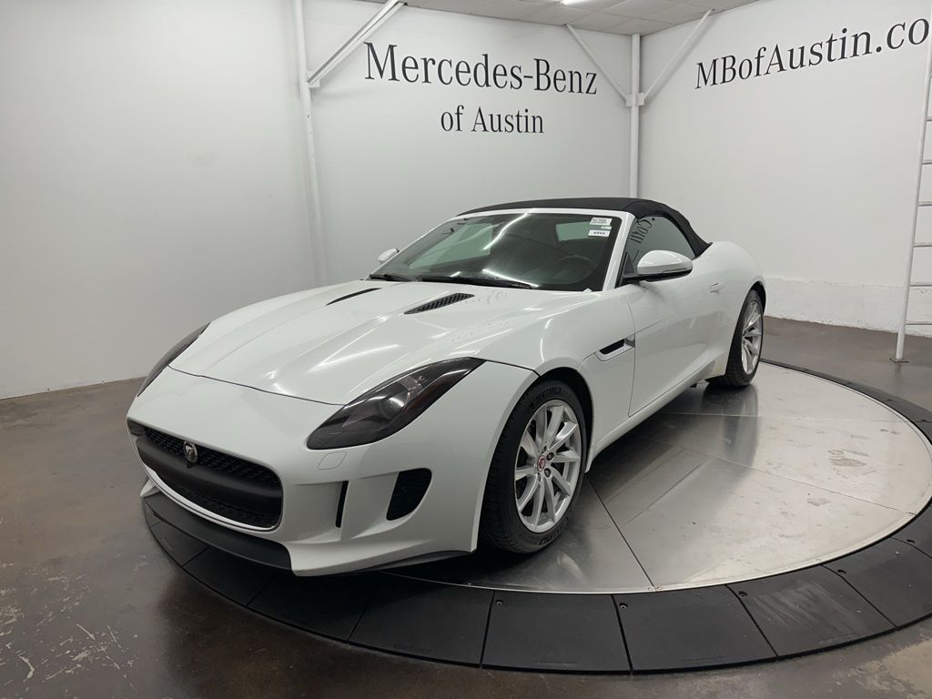 2017 Jaguar F-TYPE Premium photo 3