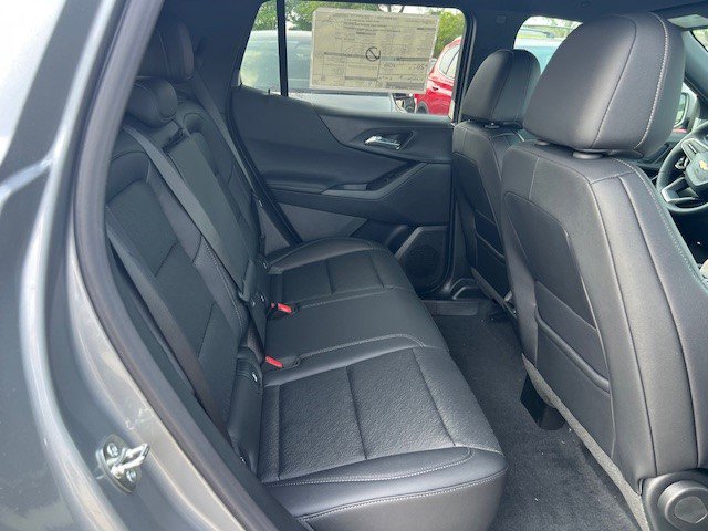 2026 Chevrolet Equinox LT photo 4