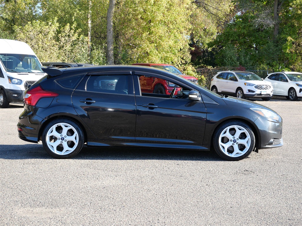 Used 2013 Ford Focus ST with VIN 1FADP3L98DL158573 for sale in White Bear Lake, Minnesota