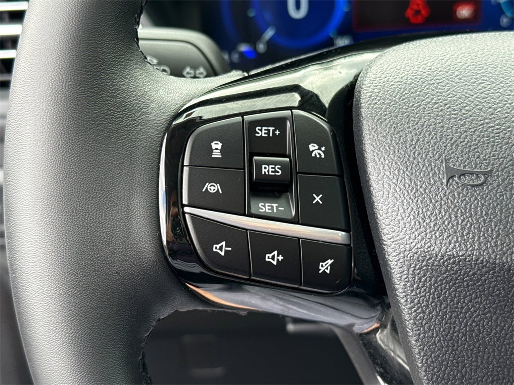 2022 Ford Escape Titanium photo 16