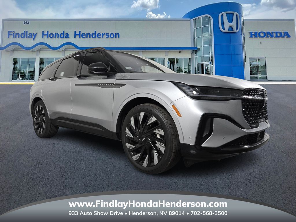 2024 Lincoln Nautilus Reserve's photo