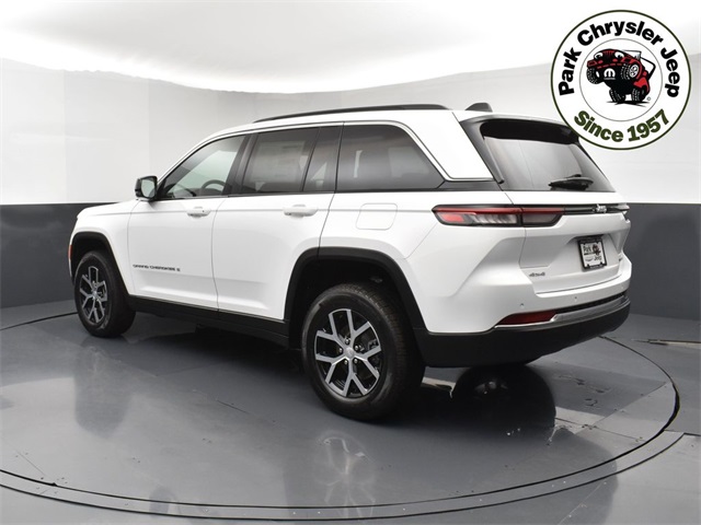 2025 Jeep Grand Cherokee Limited photo 4