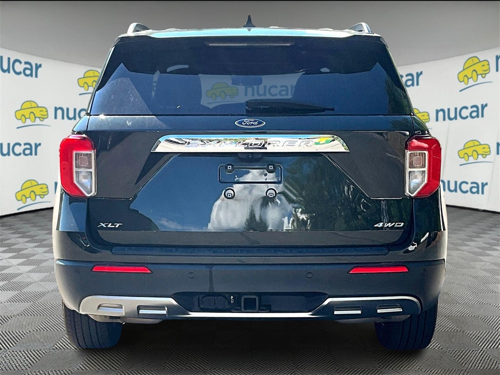 2022 Ford Explorer XLT photo 5
