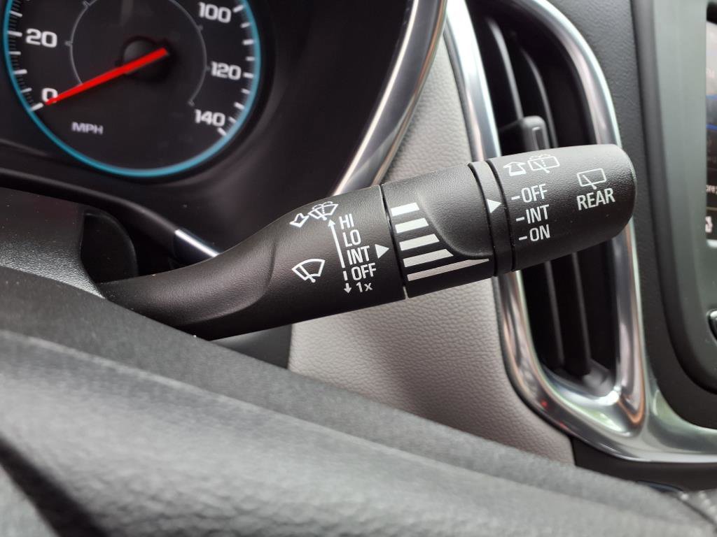 2021 Chevrolet Equinox LS photo 11
