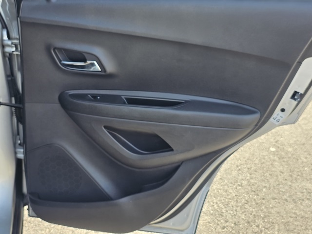 2020 Chevrolet Trax LT photo 32