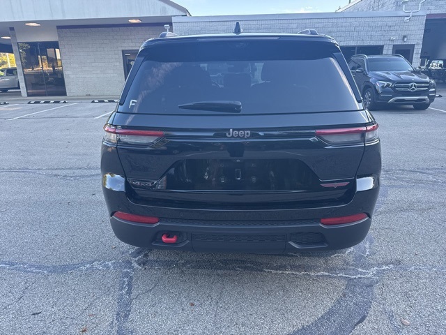 2022 Jeep Grand Cherokee Trailhawk photo 4
