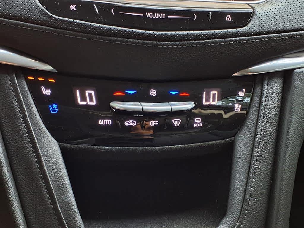 2017 Cadillac XT5 Premium Luxury photo 18