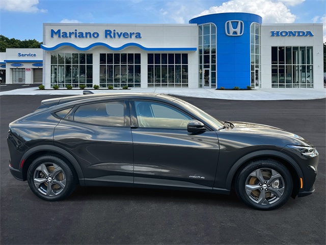 2022 Ford Mustang Mach-E Select photo 3