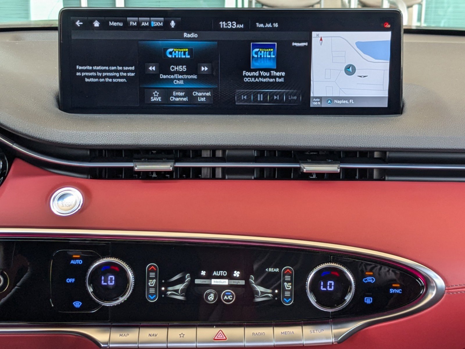 2025 Genesis GV70 3.5T Sport photo 13