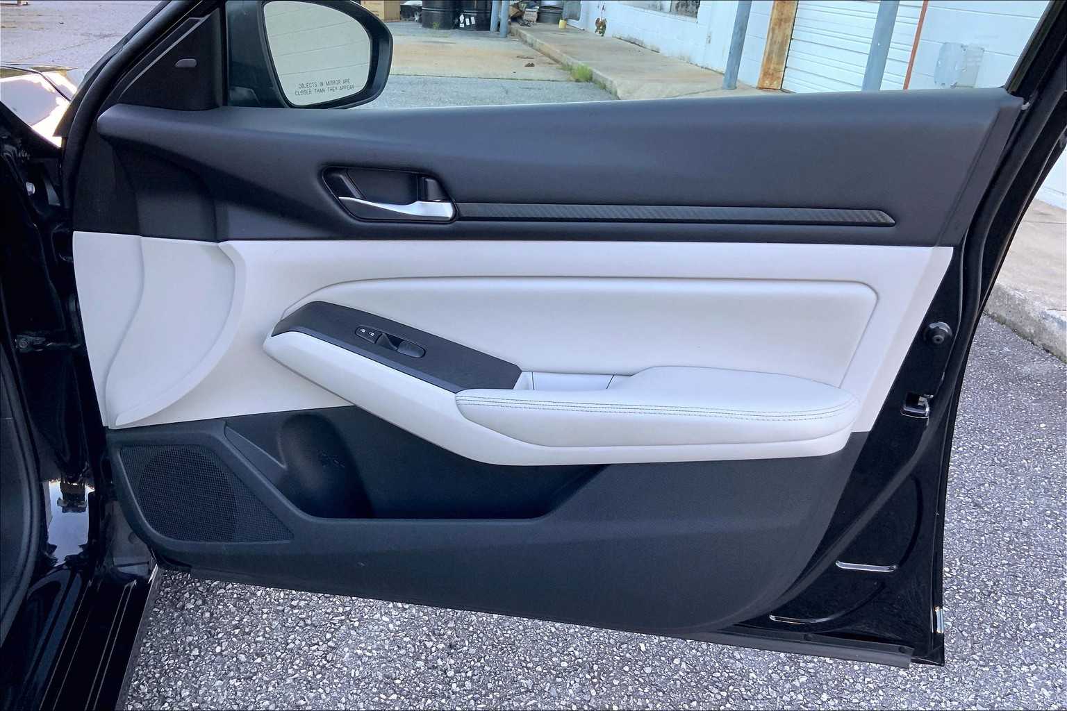 2024 Nissan Altima 2.5 SV photo 21