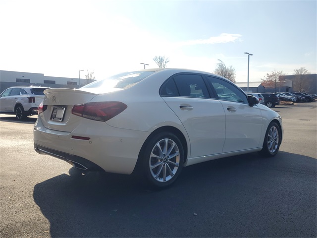 2020 Mercedes Benz A 220 photo 4