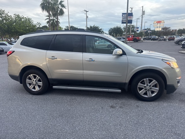 2014 Chevrolet Traverse 1LT photo 4