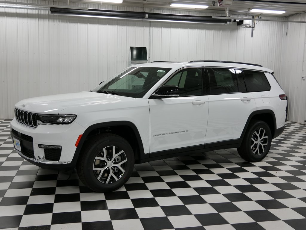 2025 Jeep Grand Cherokee Limited photo 4