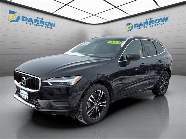 2019 Volvo XC60 Momentum's photo