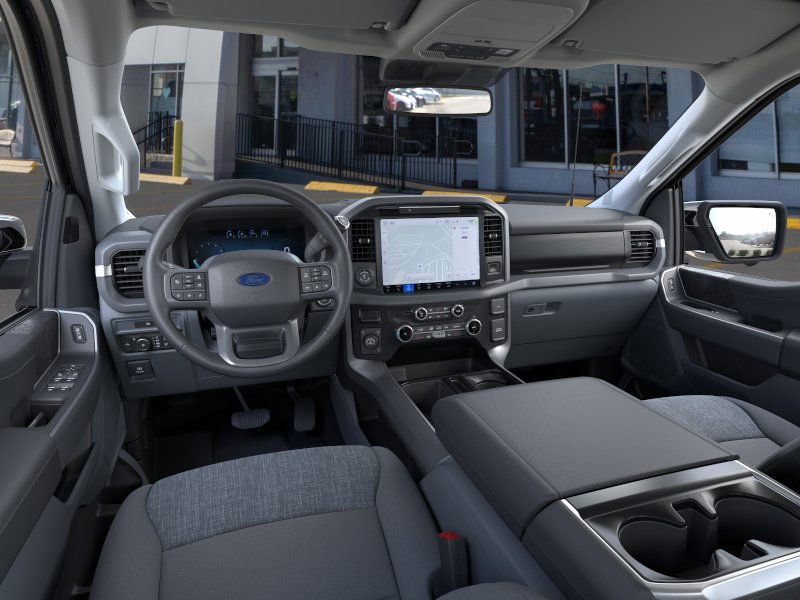2025 Ford F-150 XLT photo 7