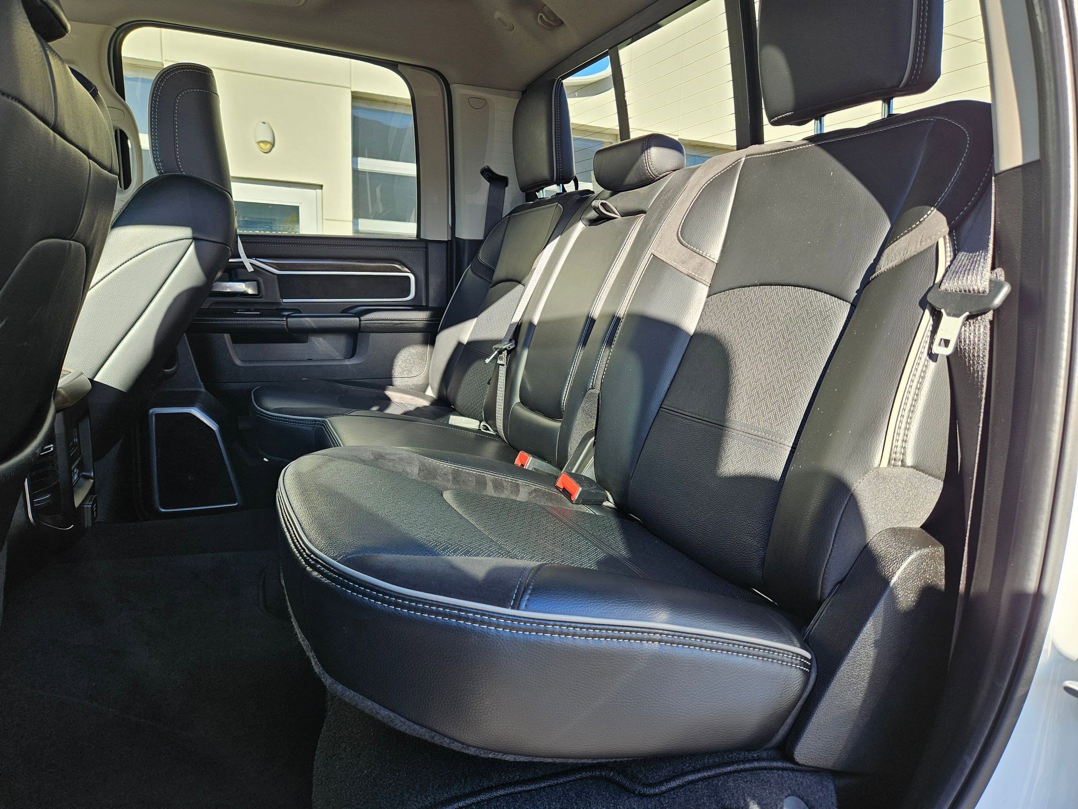 2024 Ram 2500 Laramie photo 26