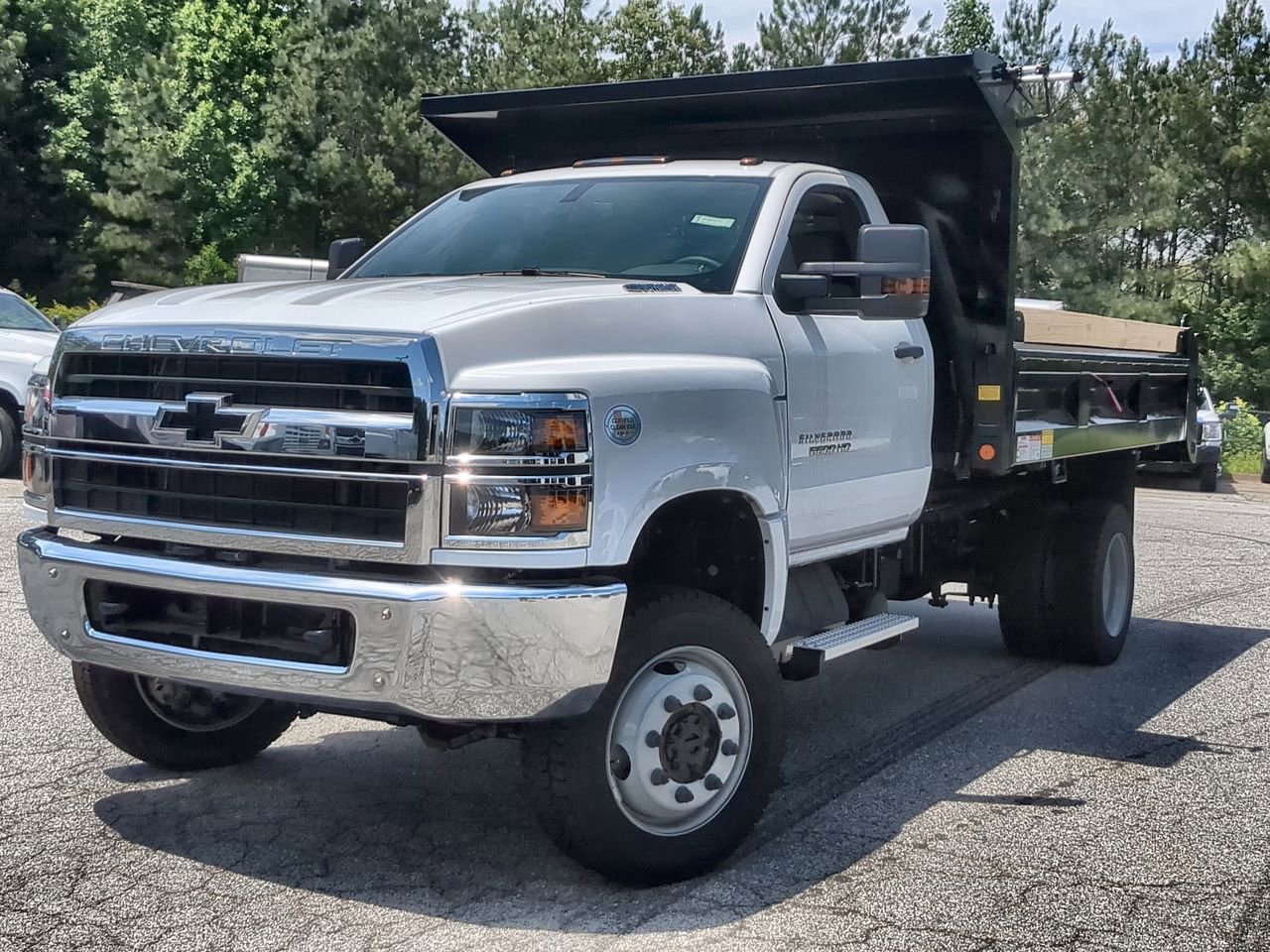 2024 Chevrolet Silverado 4500 Medium Duty Chassis Cab Work Truck's photo