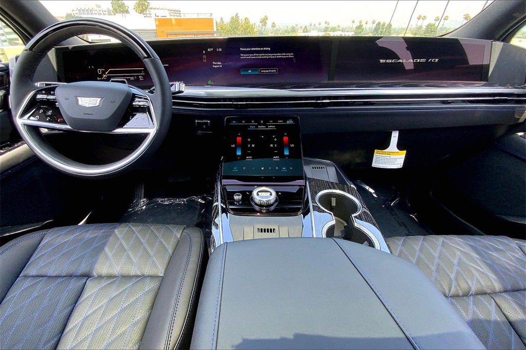 2026 Cadillac Escalade IQ Sport photo 6