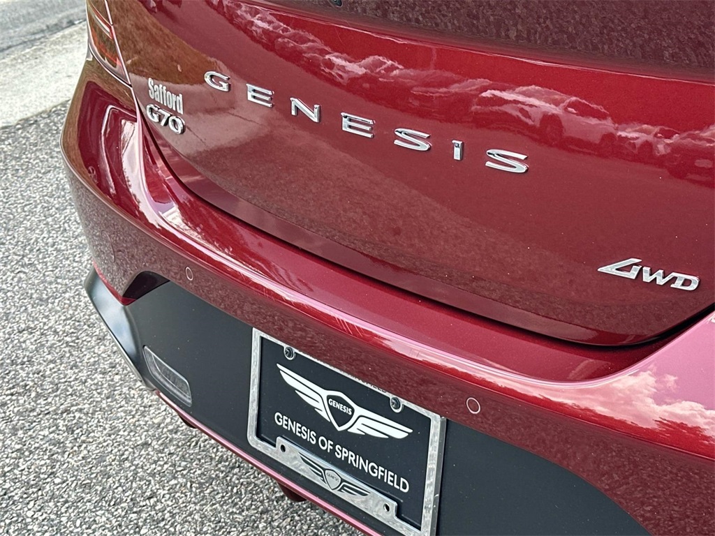 2025 Genesis G70 2.5T photo 11