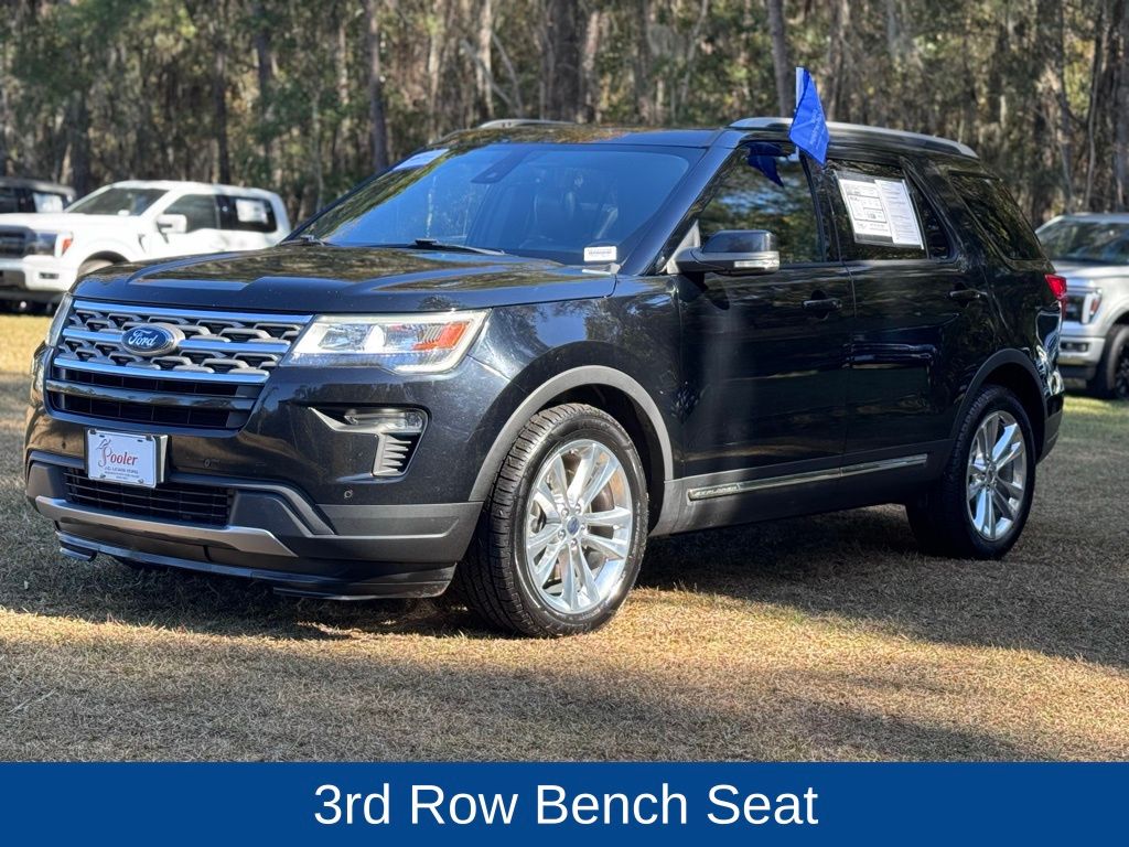 2018 Ford Explorer XLT photo 3