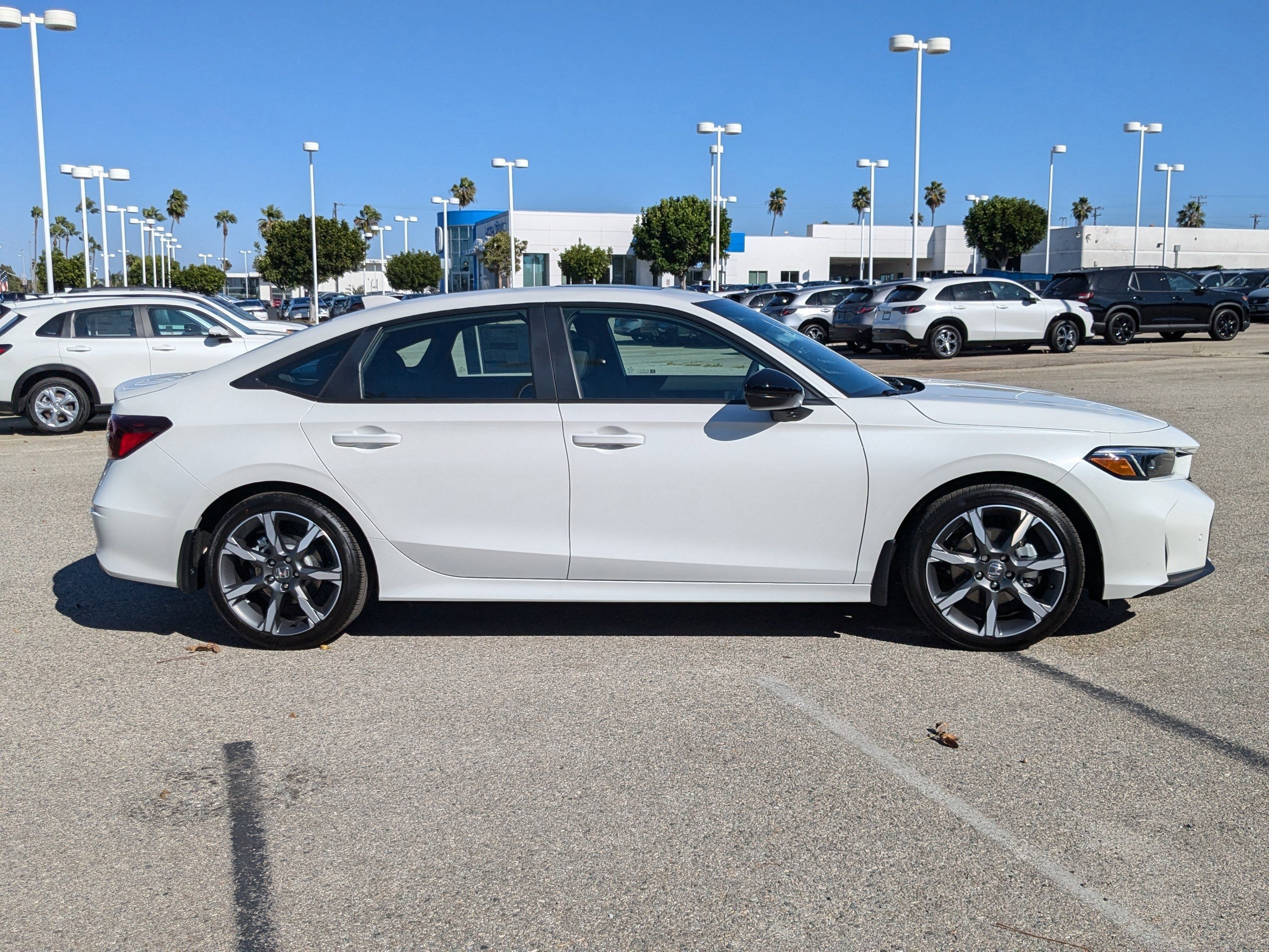2025 Honda Civic Sport Touring Hybrid photo 2