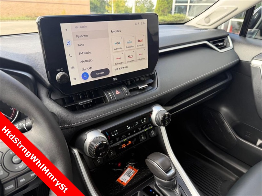2024 Toyota RAV4 XLE Premium photo 21