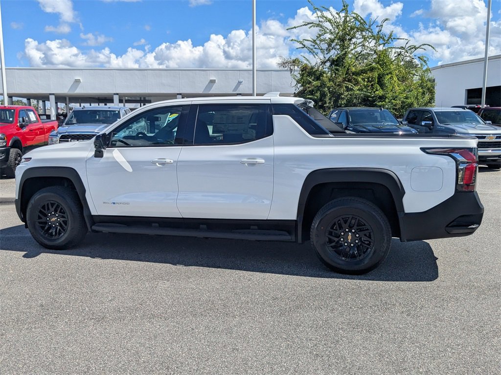 2026 Chevrolet Silverado EV photo 6