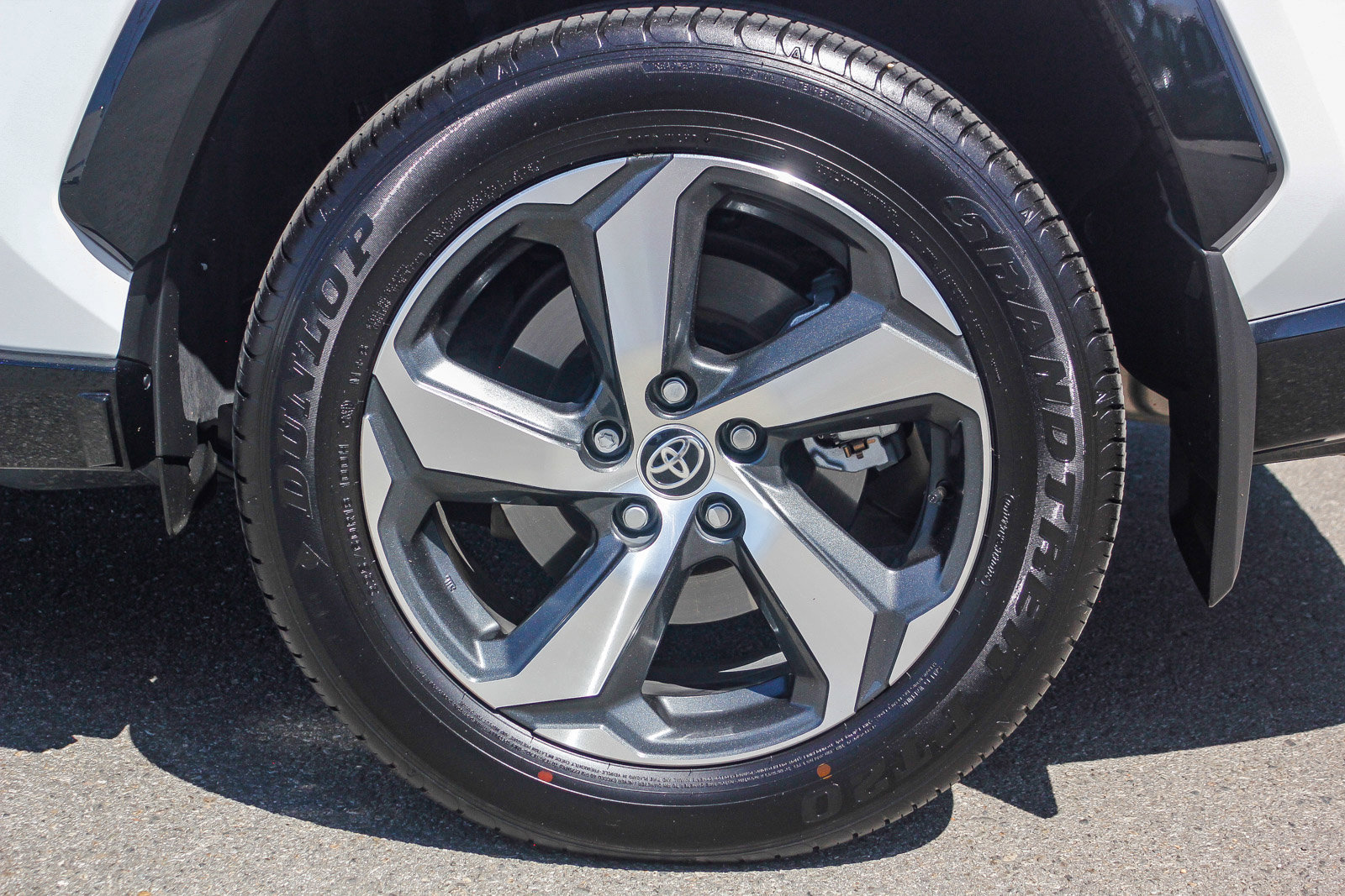 2024 Toyota RAV4 Prime SE photo 10