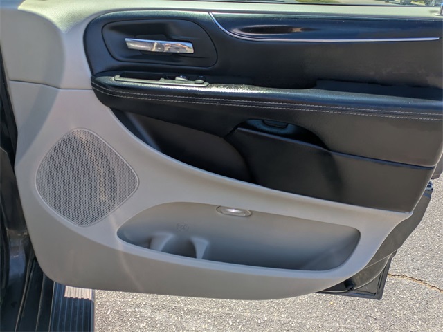 2019 Dodge Grand Caravan SXT photo 31