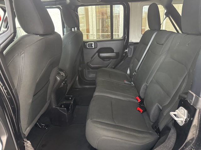 2021 Jeep Wrangler Unlimited Willys photo 13