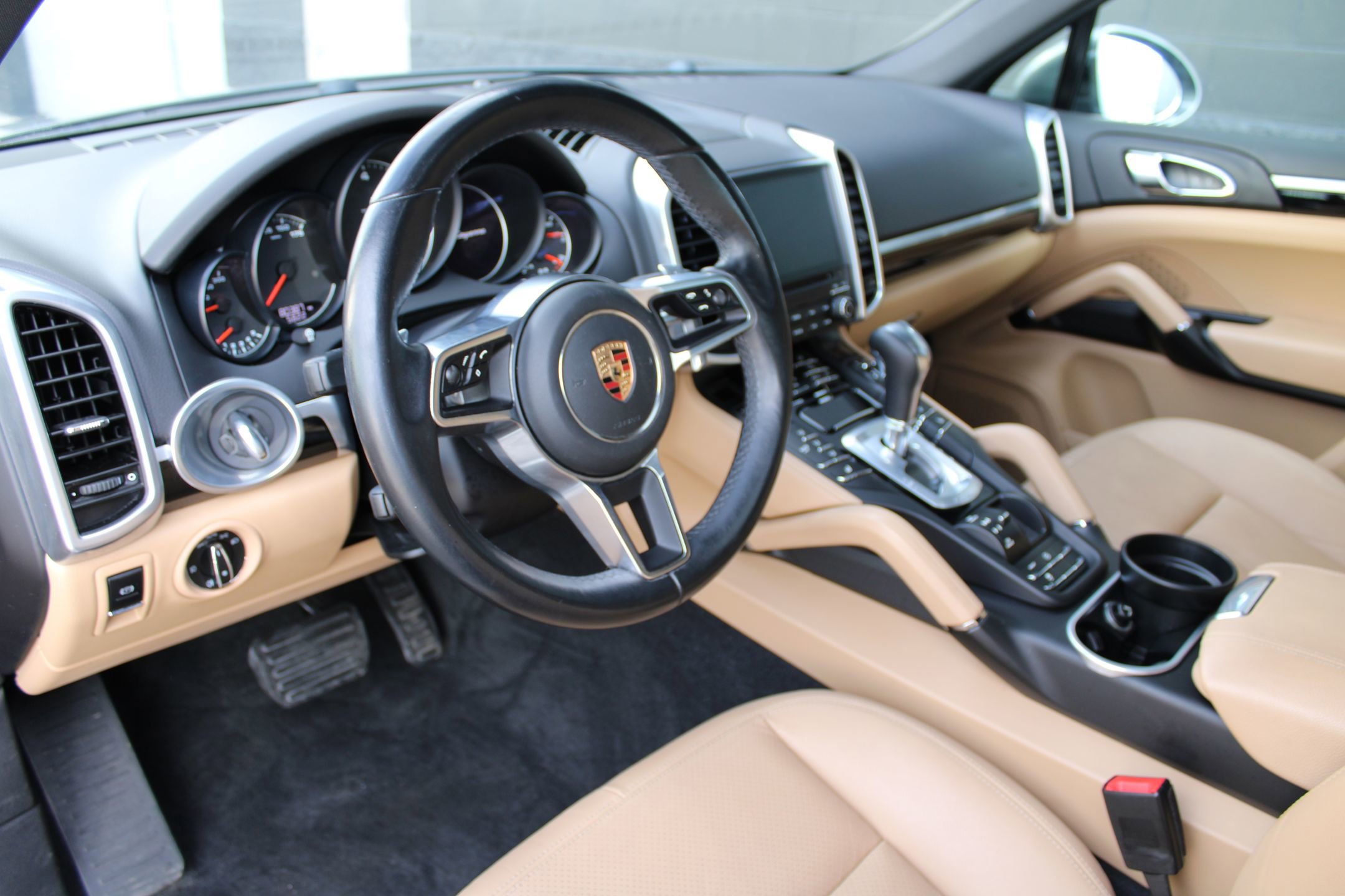 2017 Porsche Cayenne photo 4