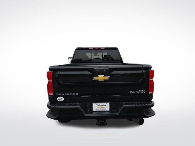 2024 Chevrolet Silverado 3500HD High Country photo 4