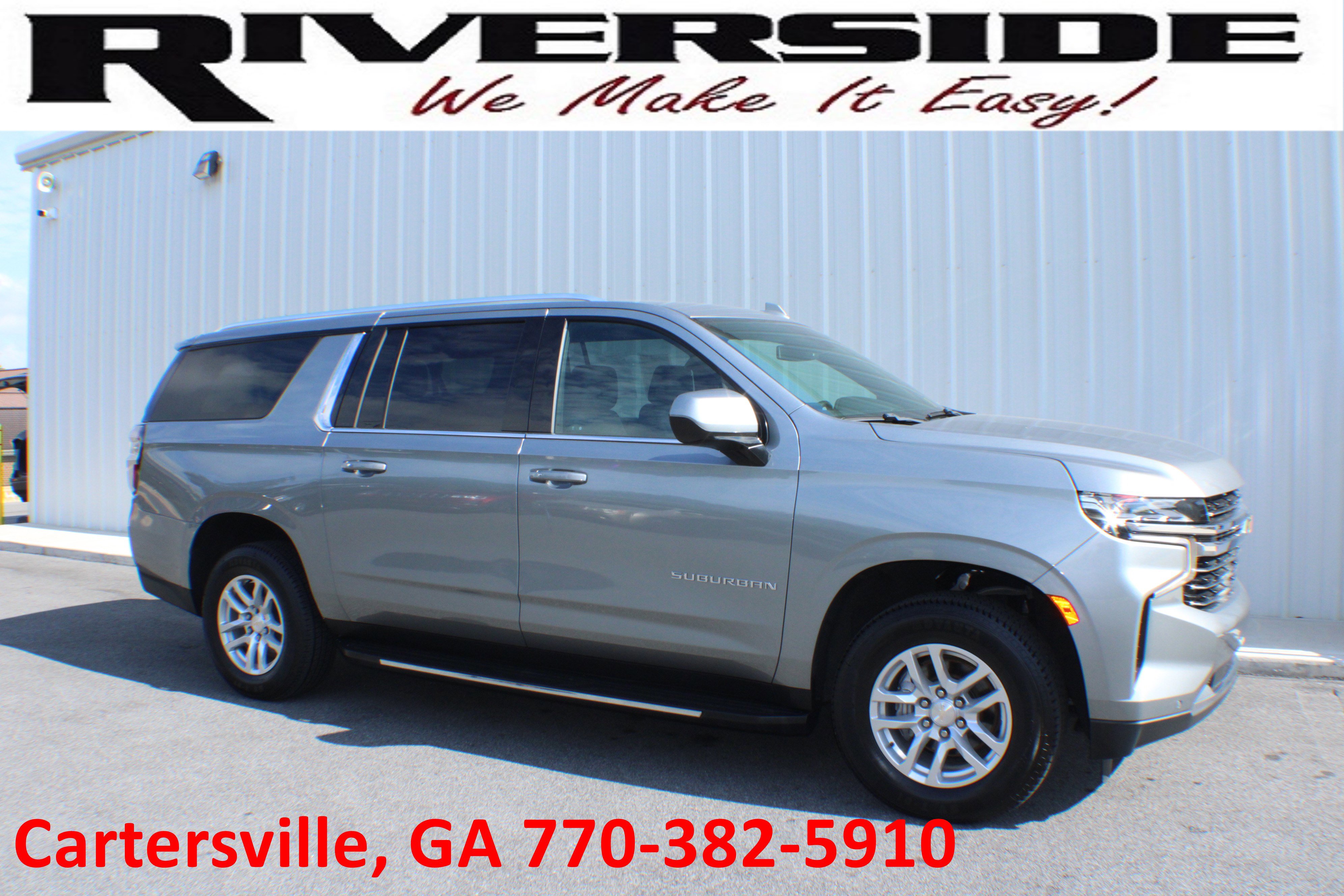 2023 Chevrolet Suburban LT's photo