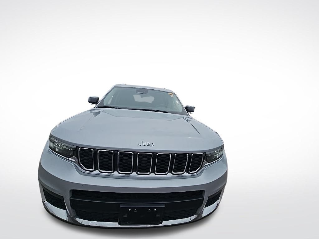 2023 Jeep Grand Cherokee Limited photo 2