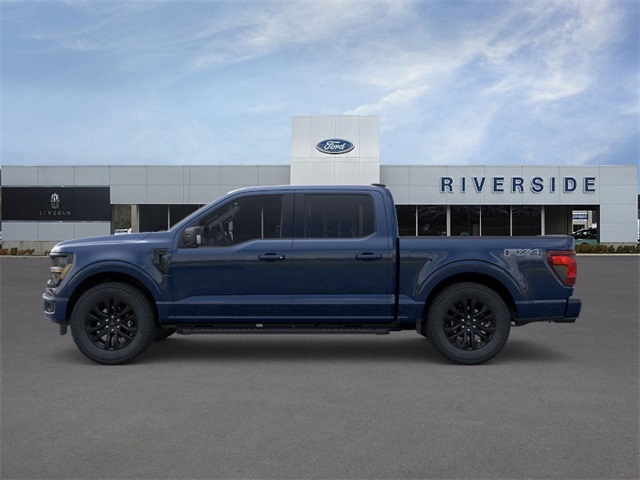 2025 Ford F-150 XLT photo 2