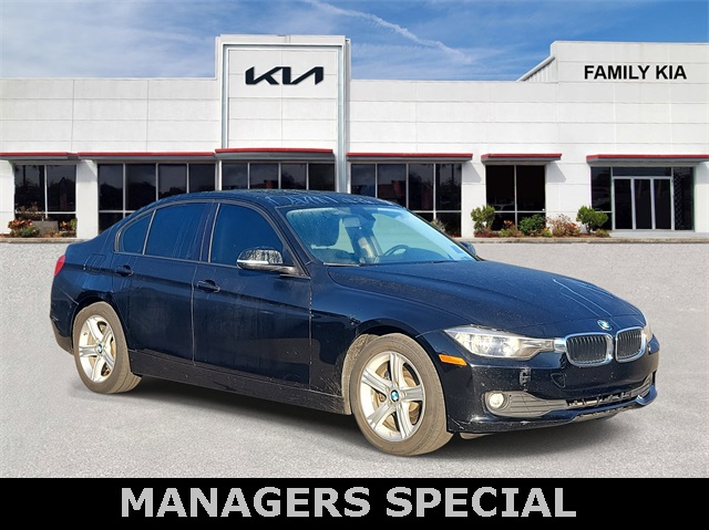 2014 BMW 3 Series 320i's photo