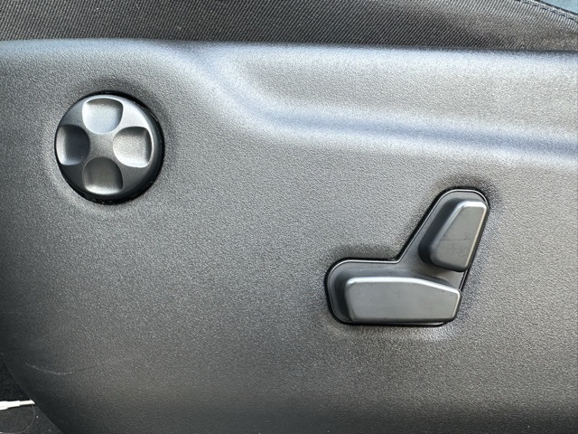 2022 Jeep Cherokee Limited photo 12