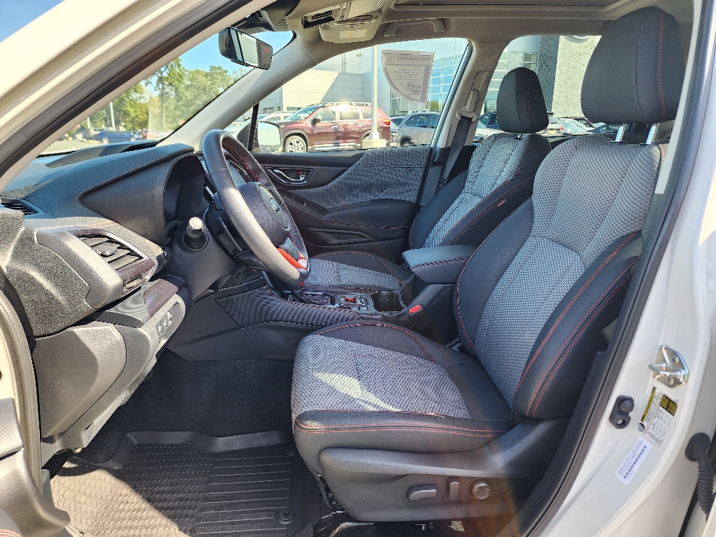 2022 Subaru Forester Sport photo 25