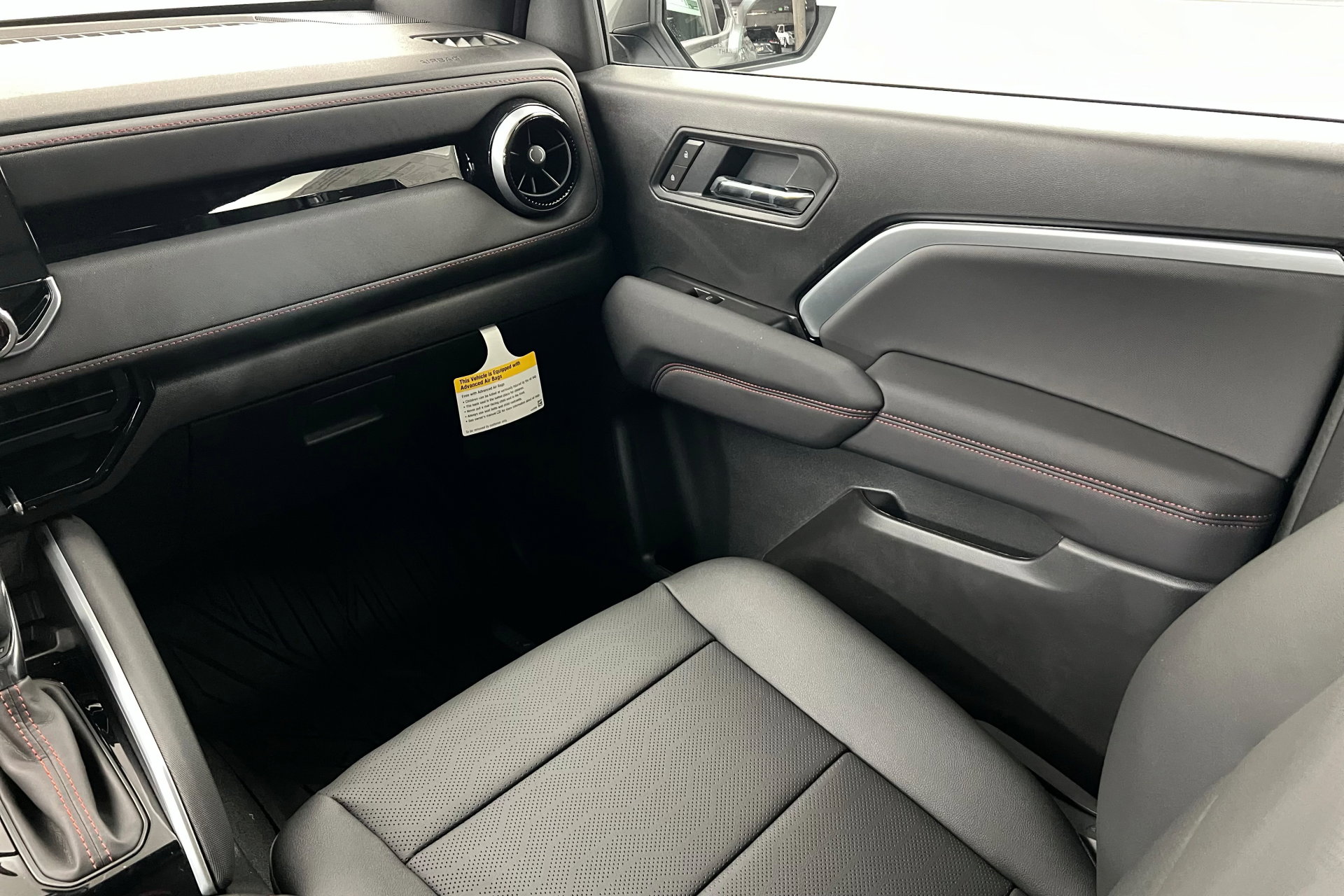 2026 Chevrolet Colorado Z71 photo 10